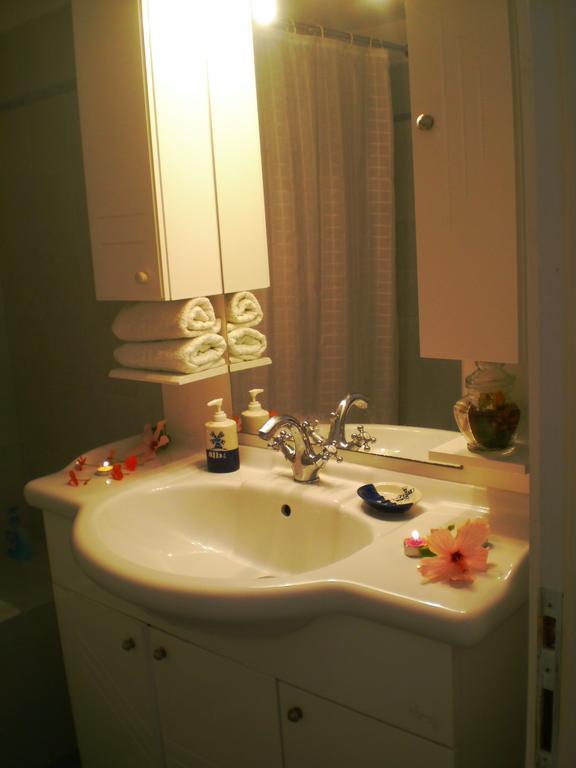 Paros Rita Studios Piso Livadi Værelse billede
