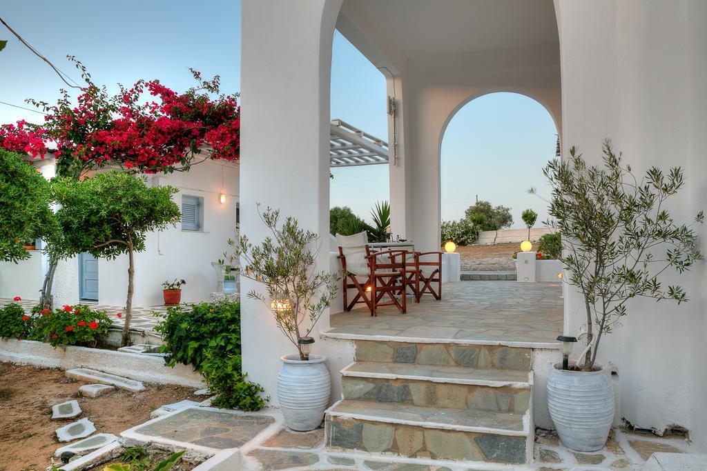 Paros Rita Studios Piso Livadi Værelse billede