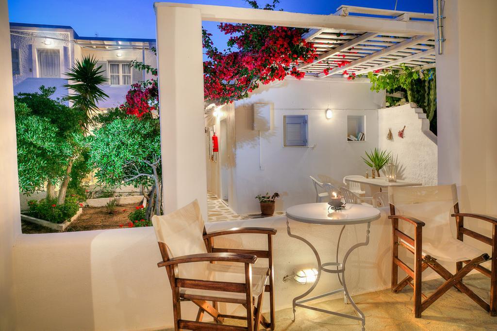 Paros Rita Studios Piso Livadi Værelse billede