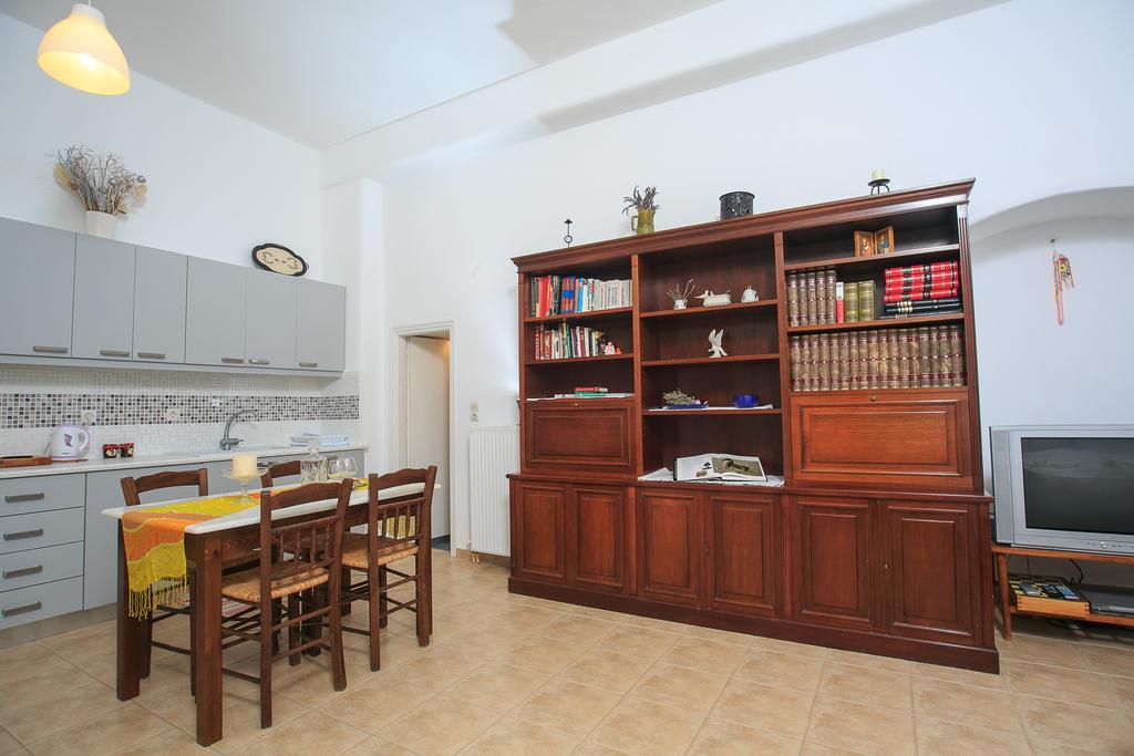 Paros Rita Studios Piso Livadi Værelse billede