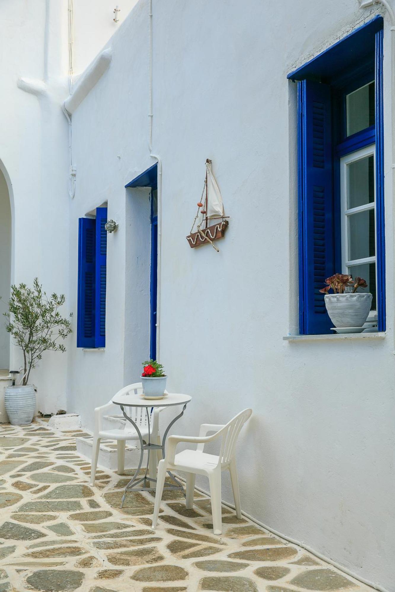 Paros Rita Studios Piso Livadi Værelse billede